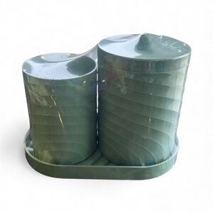 Green Plastic Bathroom Set